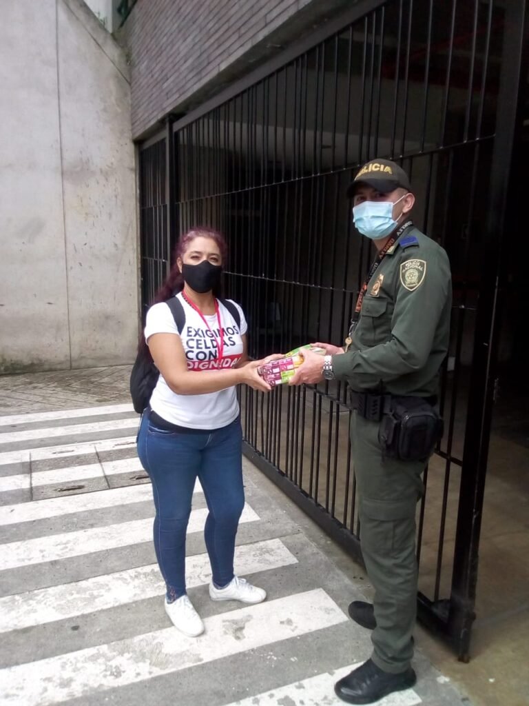 entrega kit alimentos celdas